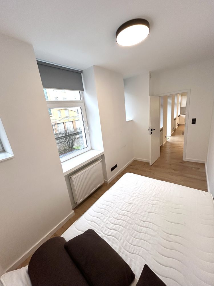 Wynajem 60m2 Poznań Jeżyce, salon z kuchnią mają 40m2,