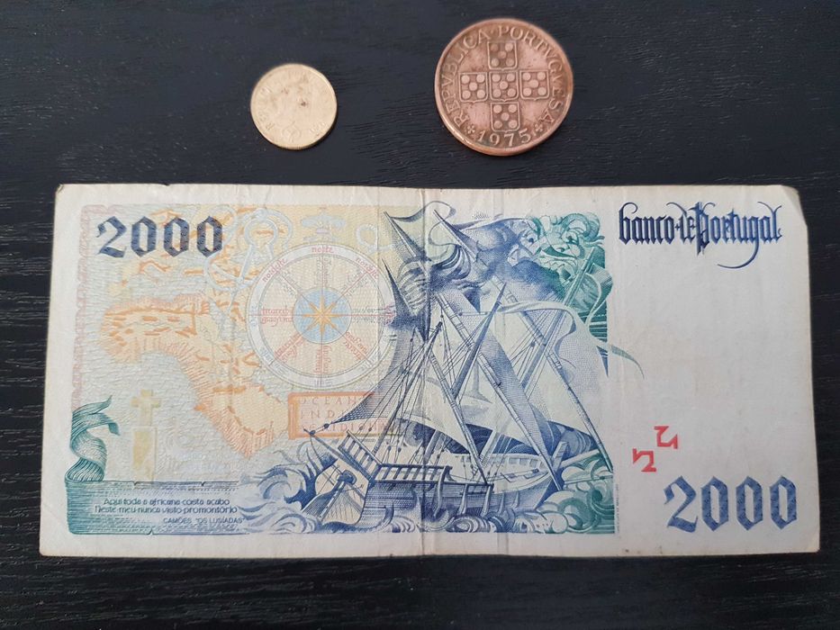 Moedas e notas de escudo