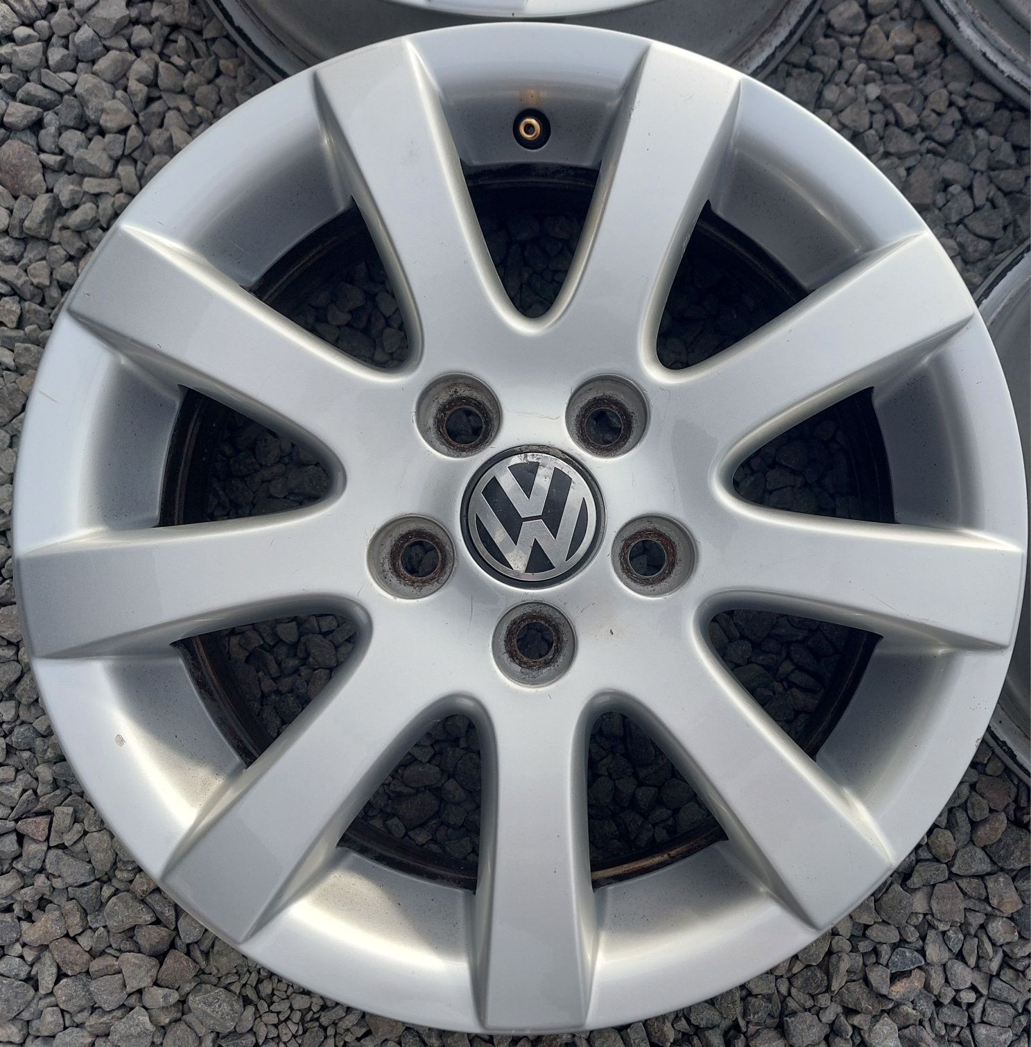 5 100 R14 Volkswagen Golf Polo Bora
