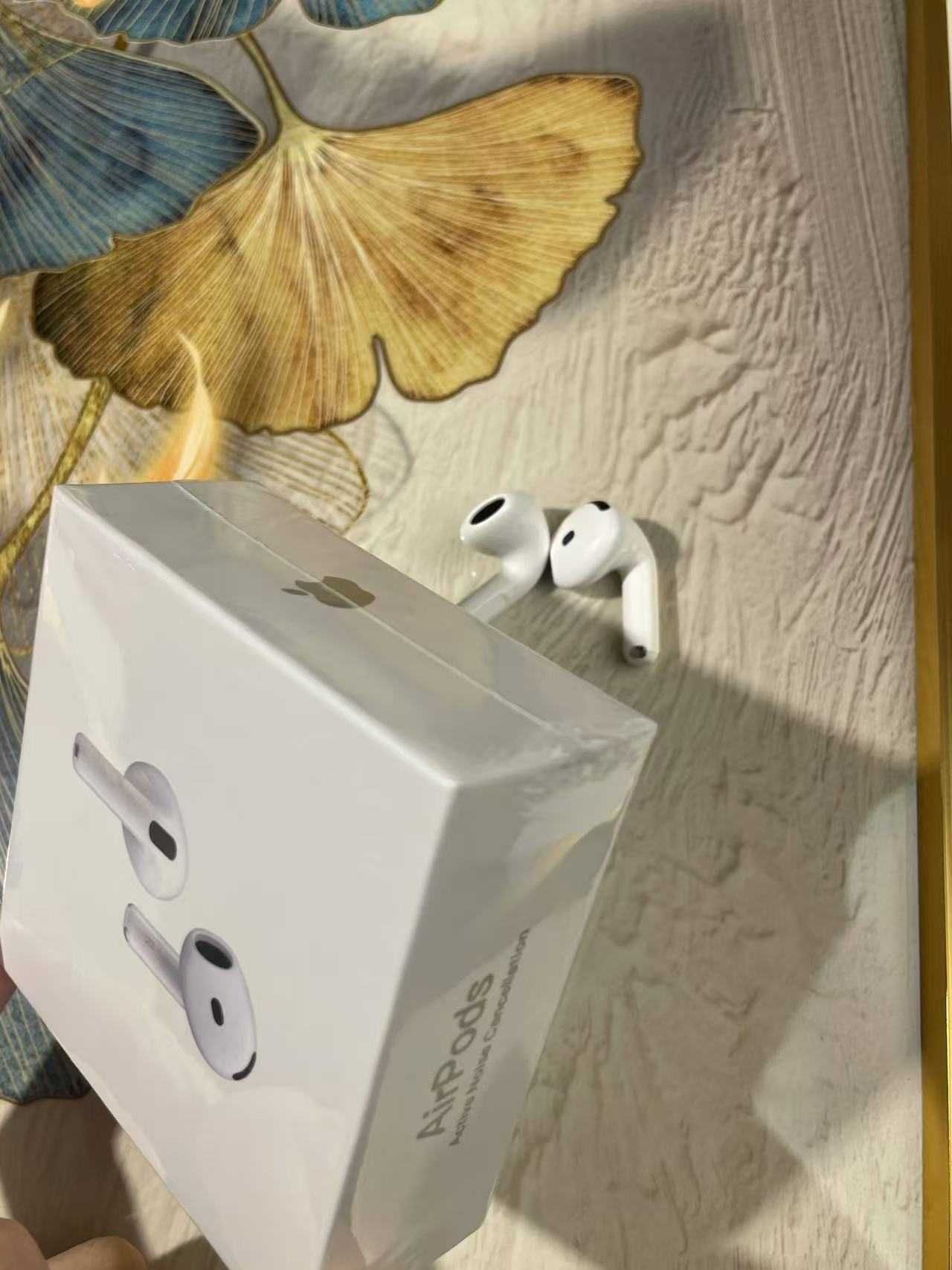 Słuchawki douszne APPLE AirPods 4 ANC
