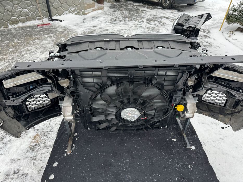 BMW X6 G06 X7 G07 X5 G05 комплект бампер телевізор радіатори касета