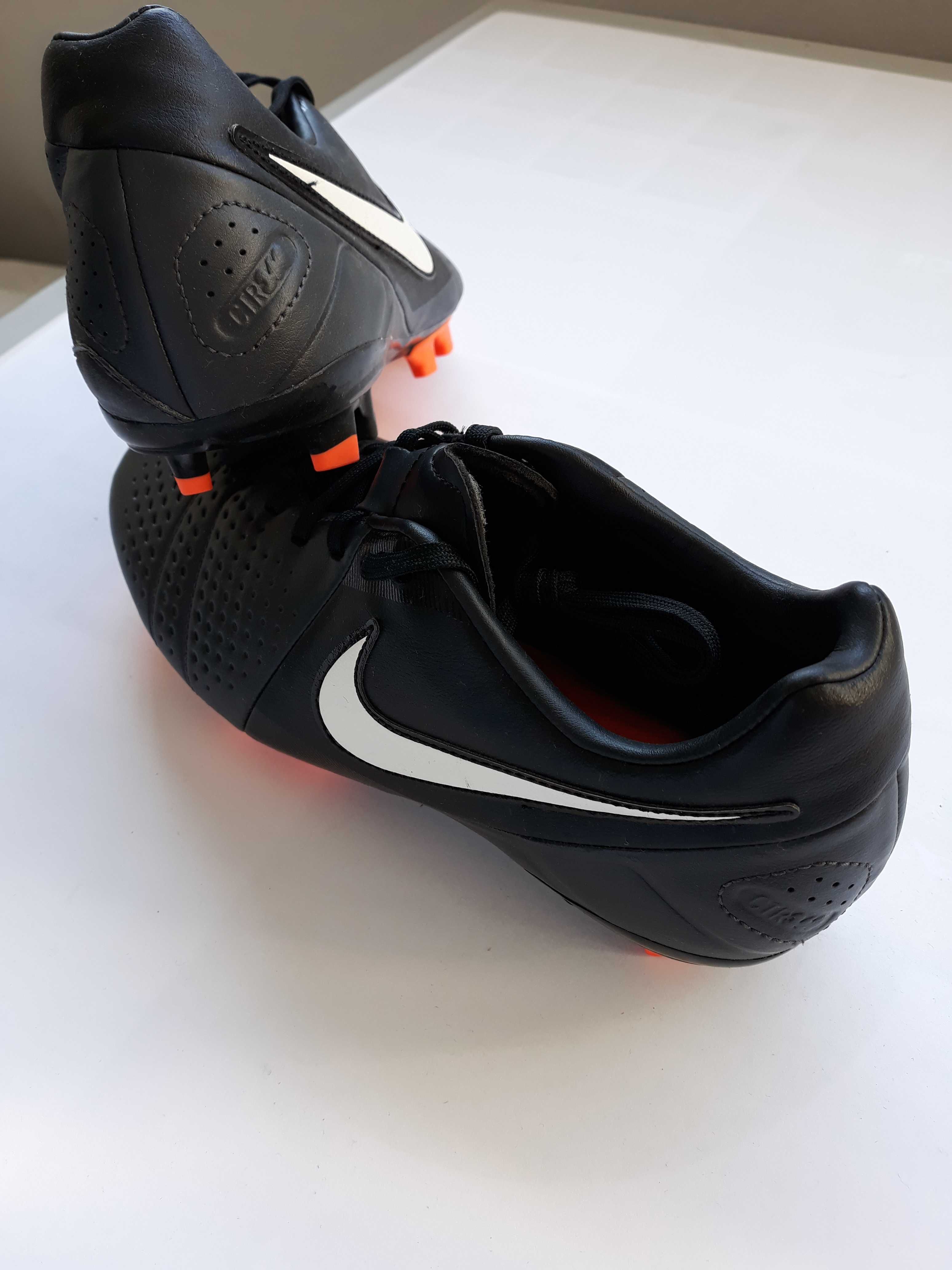 Chuteiras Futebol Nike CTR360 Libretto III FG - n.º 39 e 44