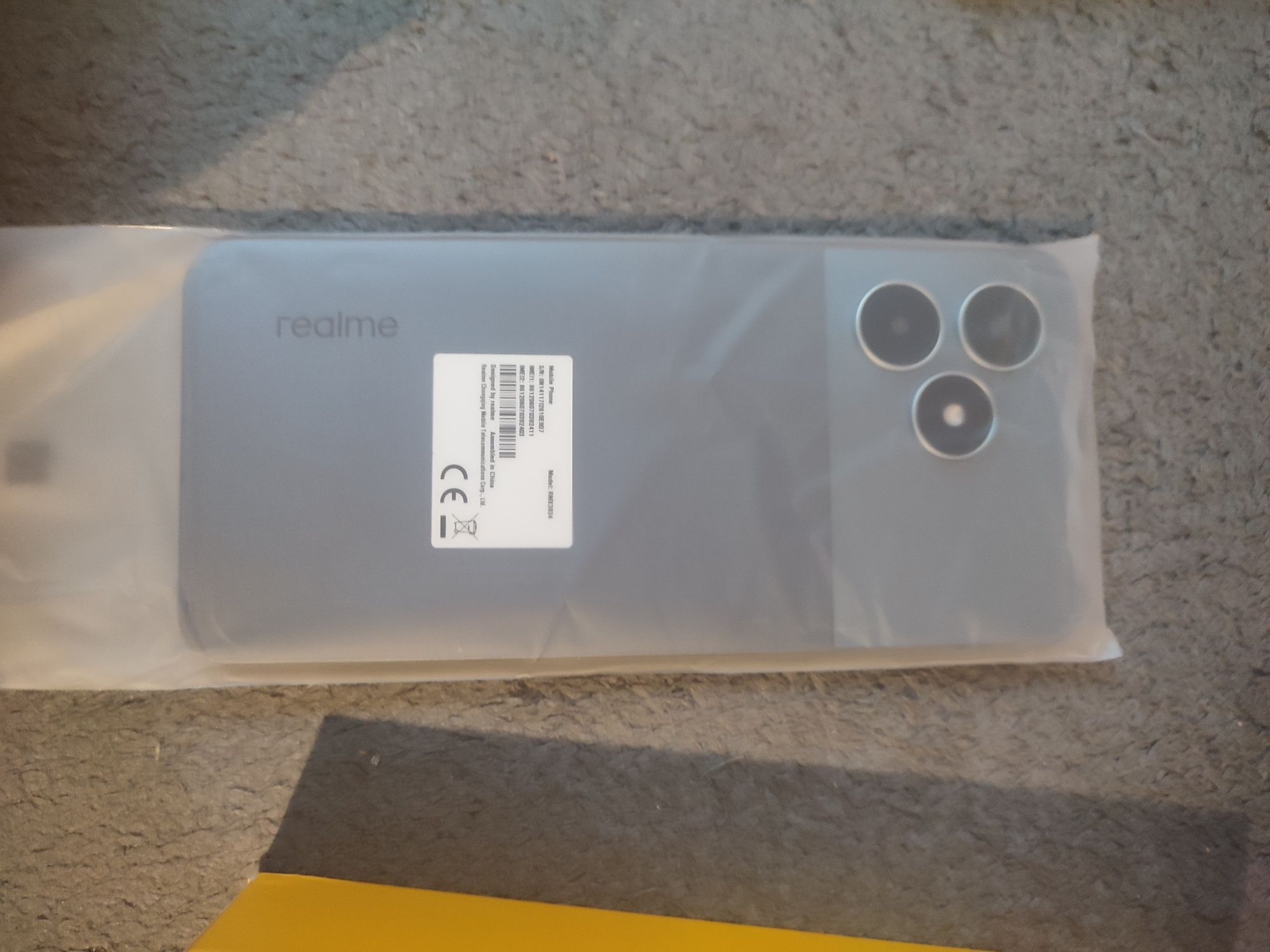 Telefon realme Note 50+słuchawki redmi buts 3 lite