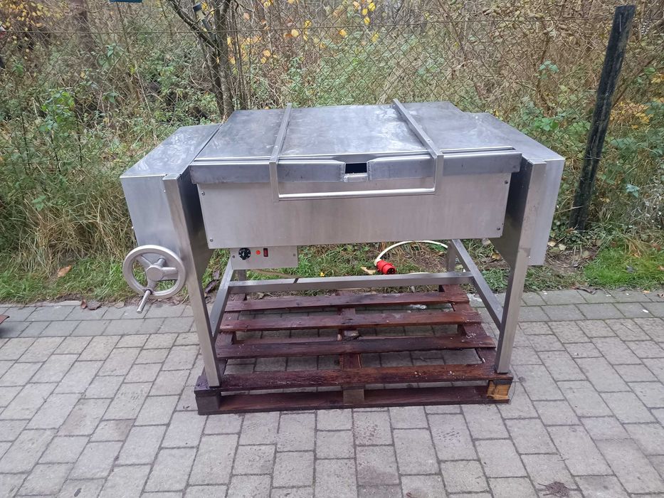 Patelnia elektryczna uchylna, duża, wanna 0,5m2