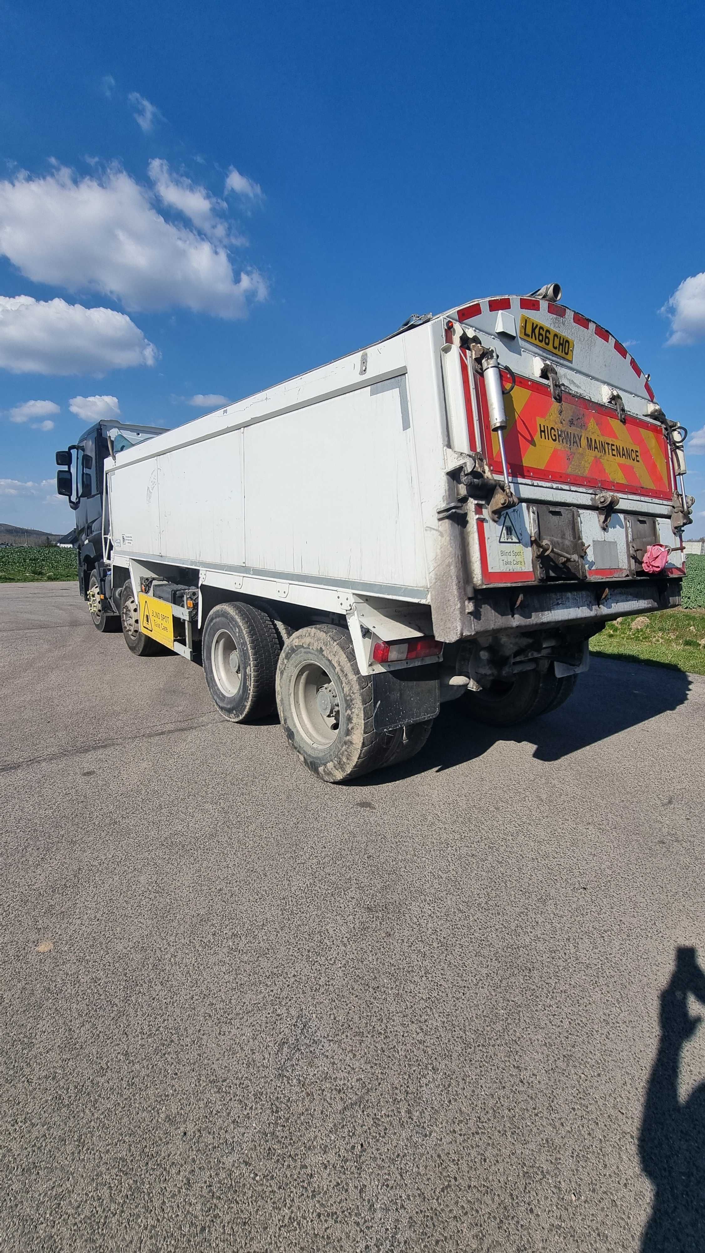 Renault Kerax 4 OSie 4Ośka  8x4 wywrotka kiper 2018r automat