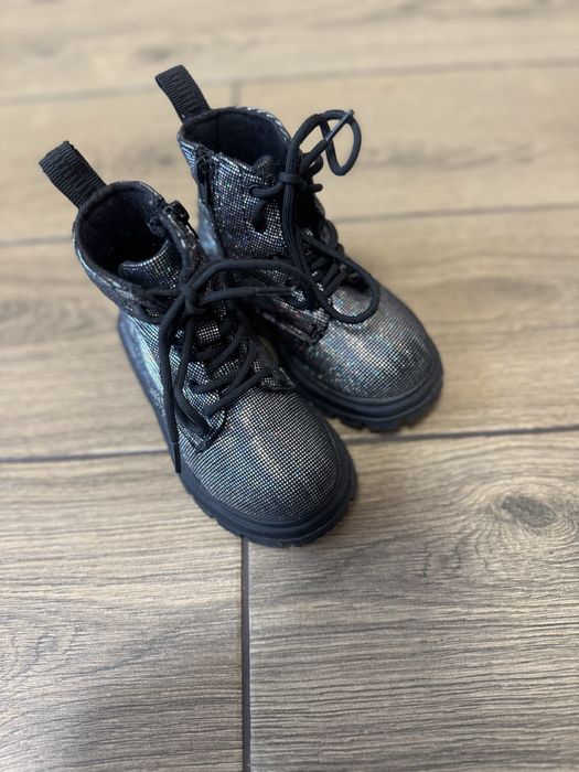 Стильні класні ботінки на дівчинку Zara