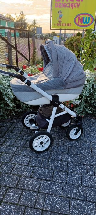 Adamex z fotelikiem Cybex zestaw 3w1 KOMIS NW