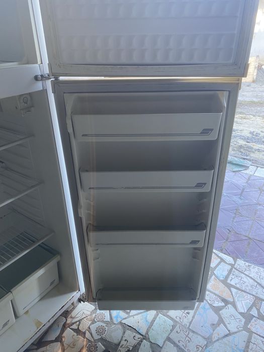 Холодильник у гарному робочому стані Nord