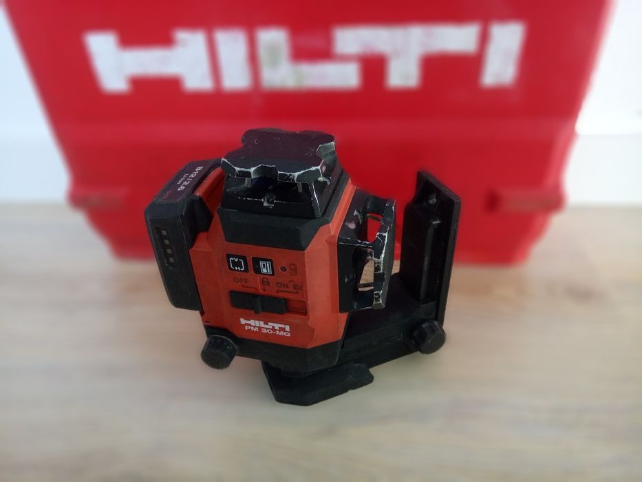 Hilti Pm 30 -MG Laser niwelator wieloliniowy 3x360st. zestaw