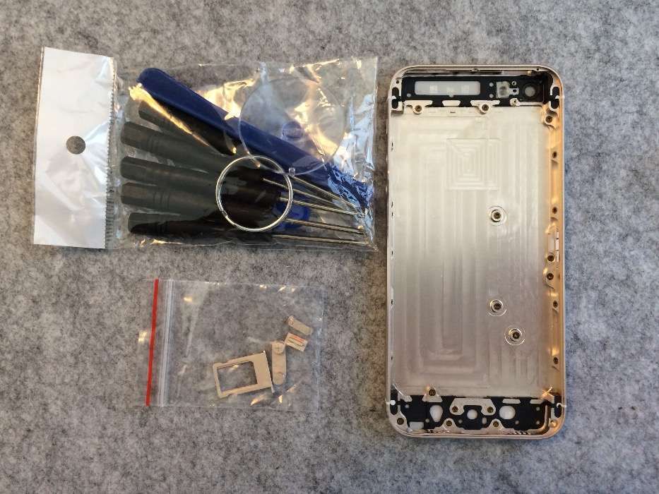 Chassis GOLD iPhone 5 (Look iPhone SE)
