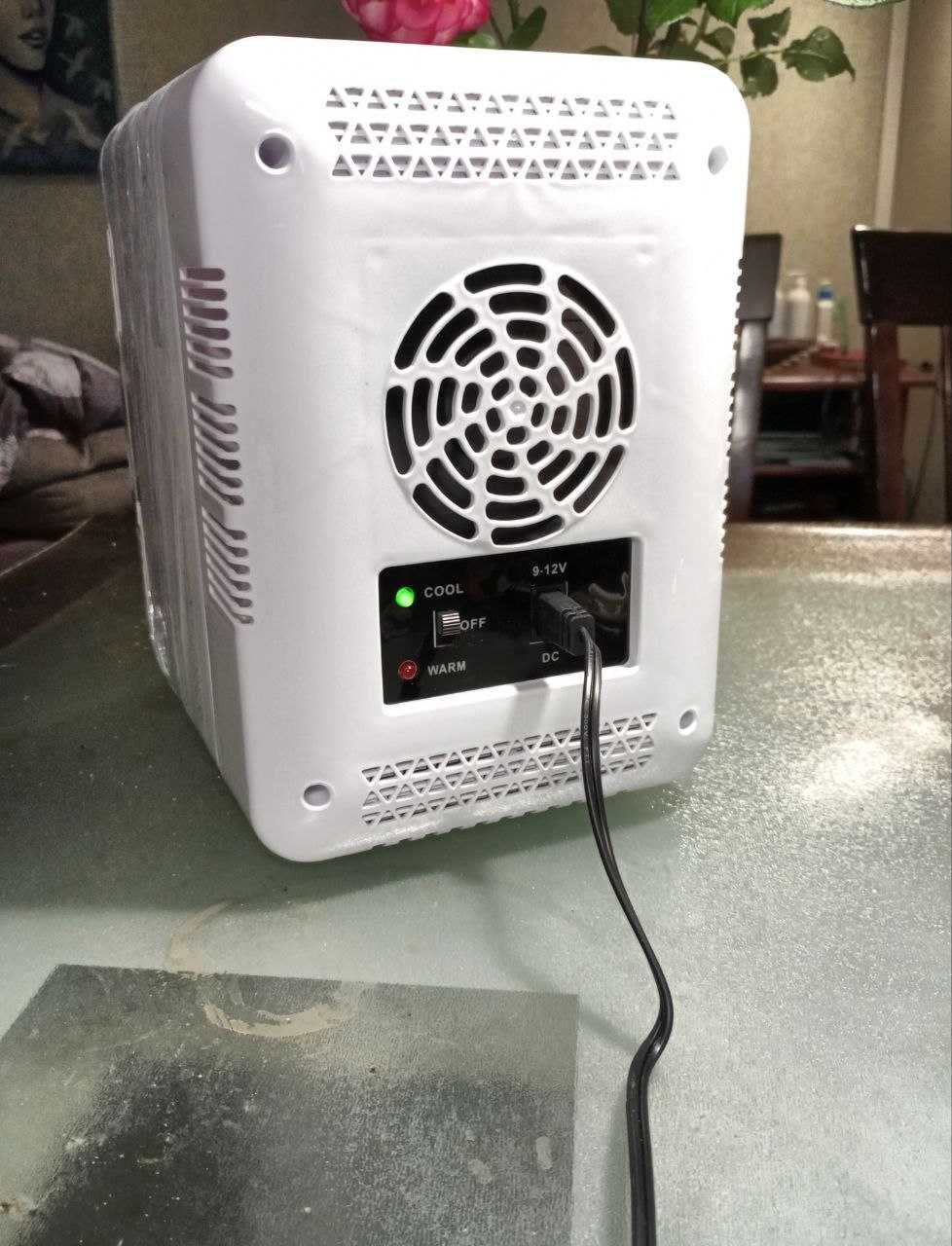 Автомобильный холодильник Portable Electronic 6L