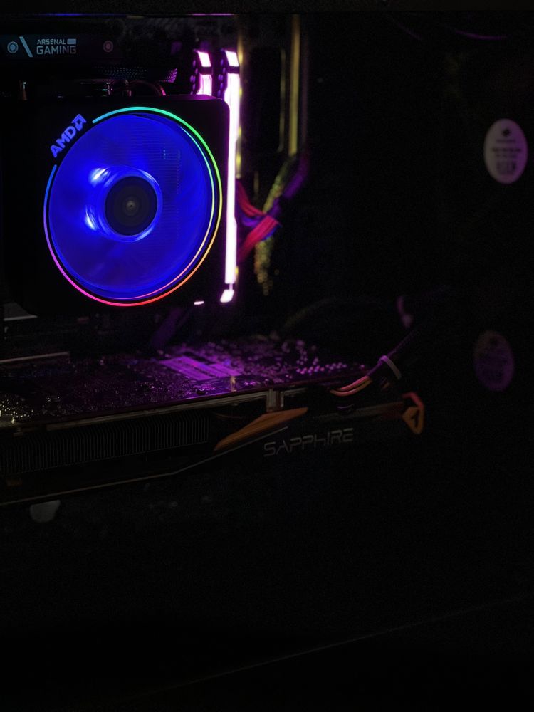 Komputer Gamingowy RGB/CORSAIR/MSI/AMD