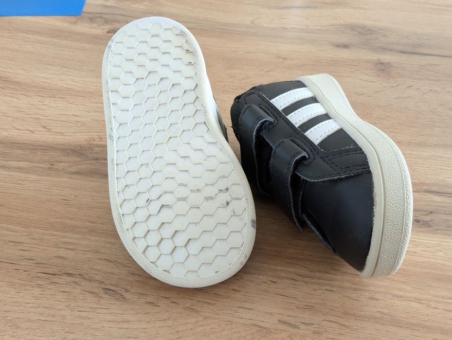 Adidas  Grand Court dziecięce r22