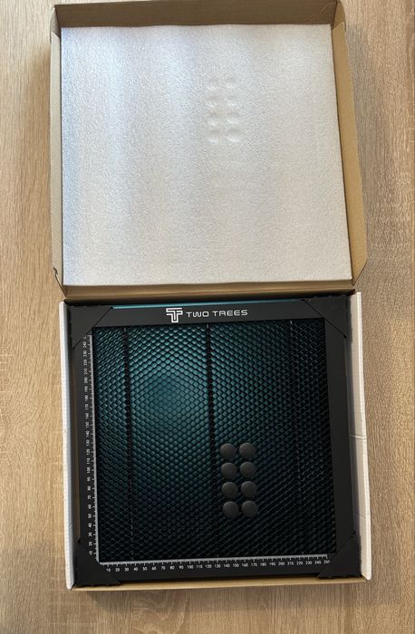 Стільниковий стіл 30x30см для лазерного гравірувального верстата