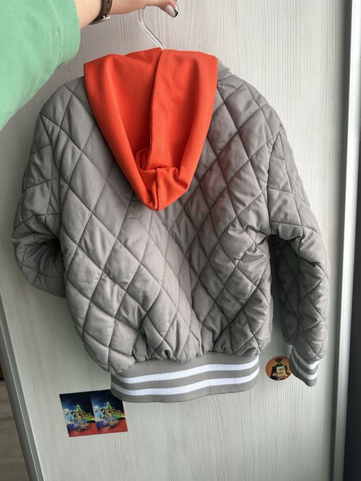 Куртка осінь весна