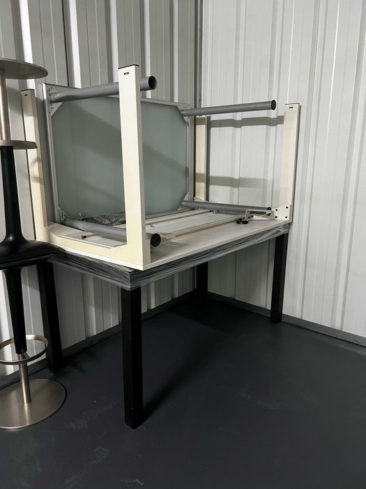 Secretária Preta de Madeira