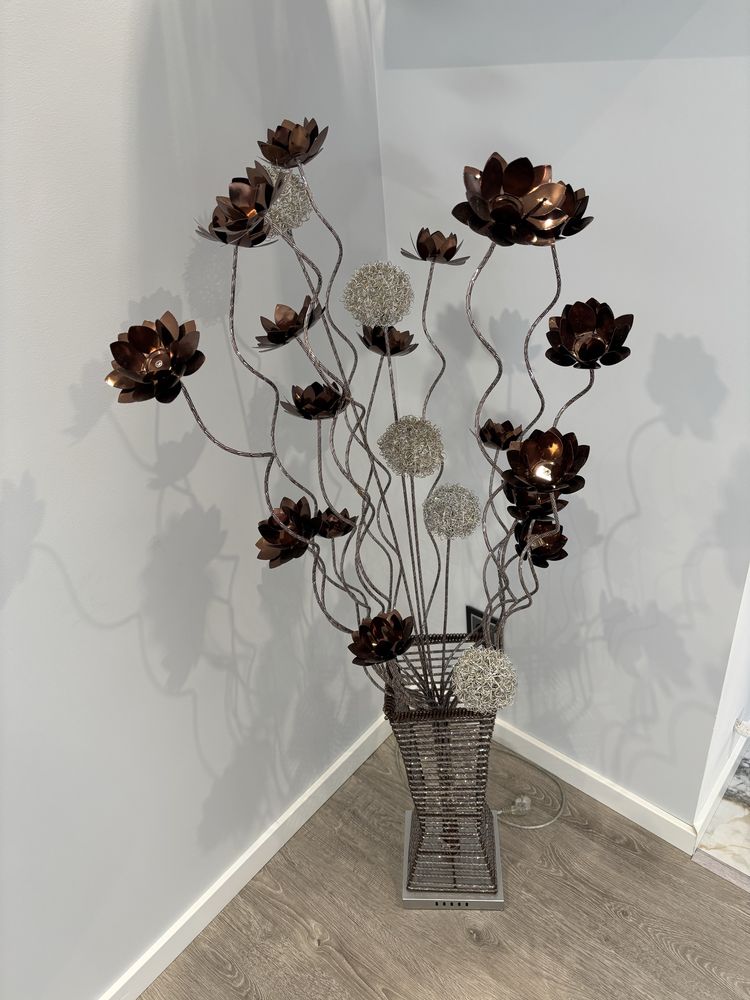 Candeeiro decorativo com luzes