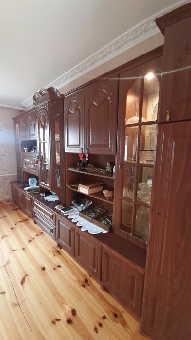 Продам стінку  б/у для вітальні.