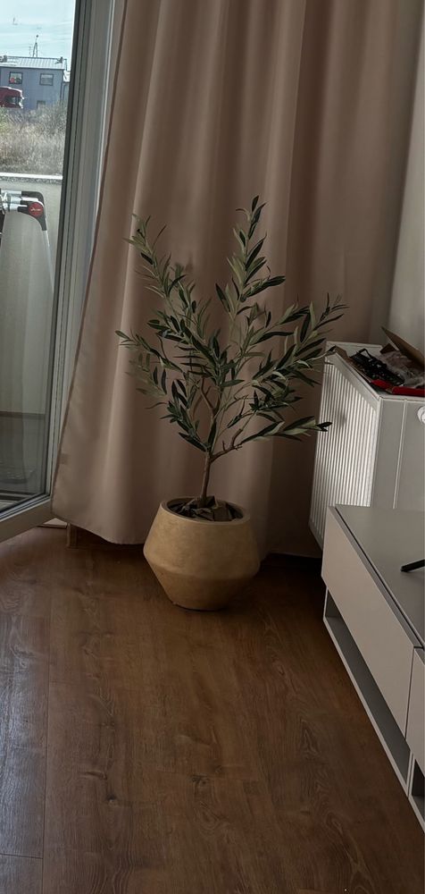 Sztuczna roslina drzewo oliwkowe jysk