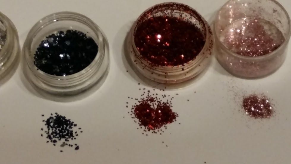 lakiery uv i brokaty