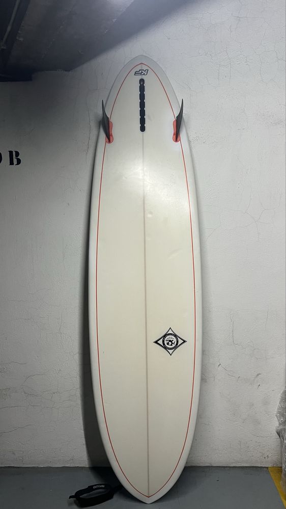 Prancha surf MidLenght 7’4” Killer Fish  Carcavelos