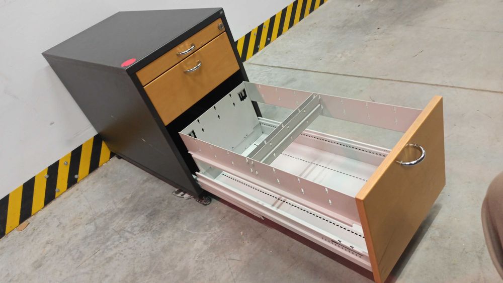 Szafka biurowa na dokumenty