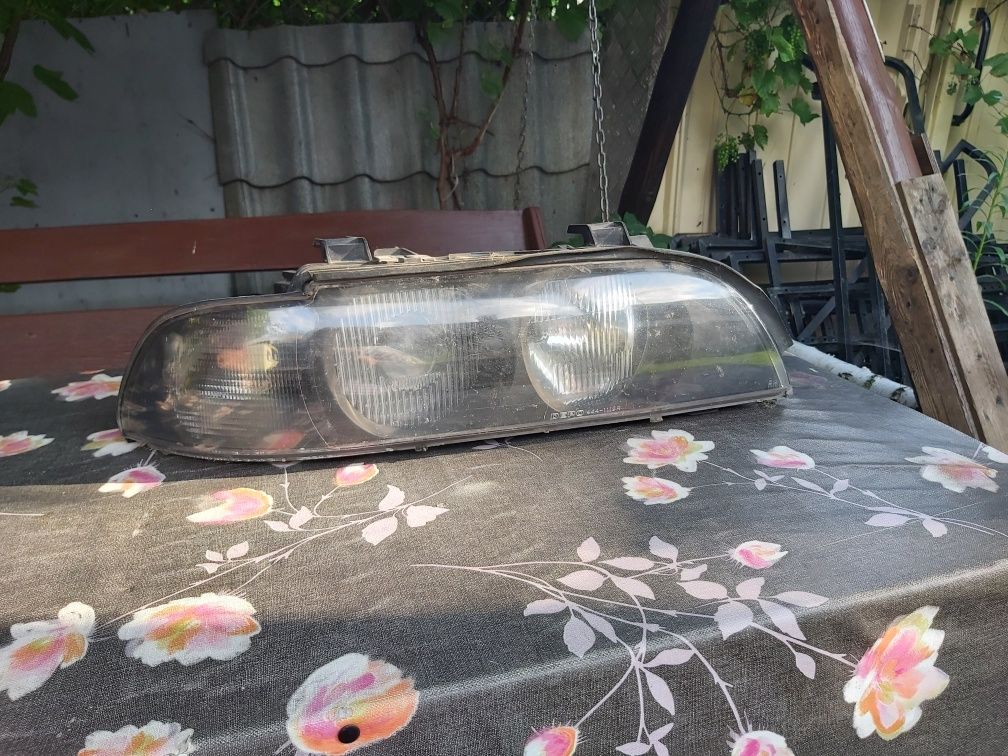 Sprzedam lampy przód  Bmw 5 e 39