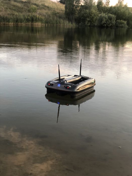 Lodka zanetowa carplounge rt4v3 z gps autopilot echosonda