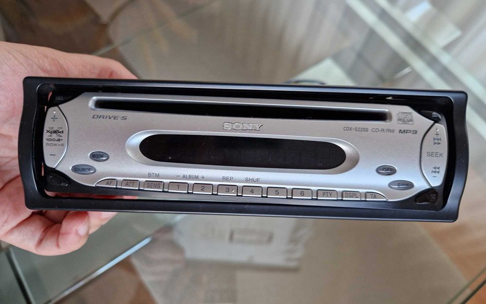 Vendo auto-rádio Sony