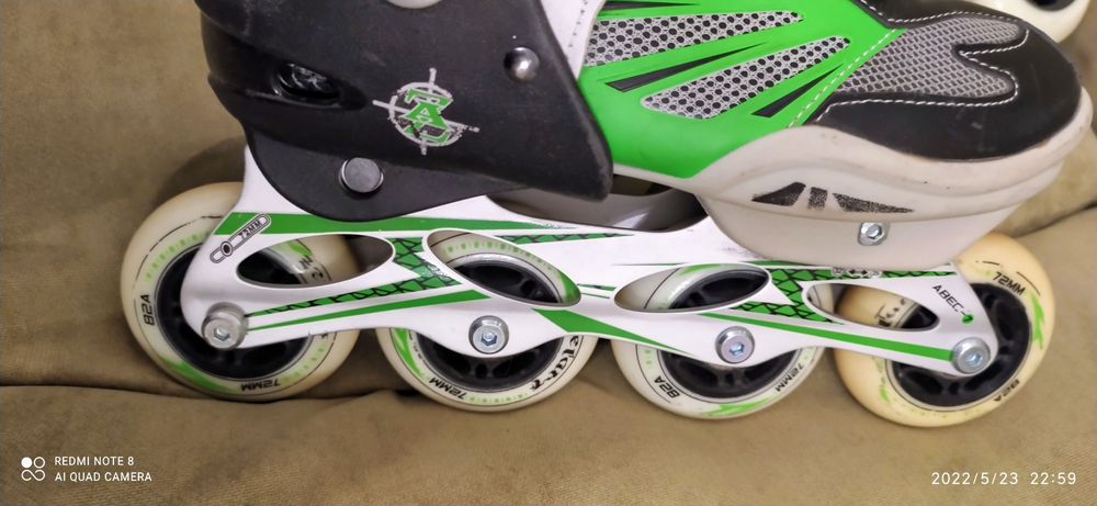 Роликовые коньки на четыре размера 32-35