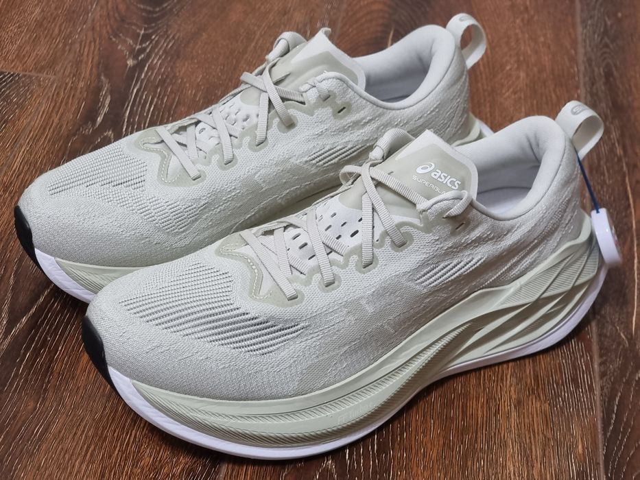 Оригінал 100% Чоловічі кросівки Asics Superblast 2   EUR 44.5