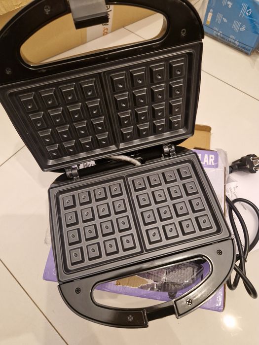 Opiekacz do kanapek lub tostów