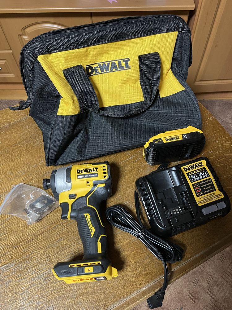 Набір DeWALT dcf809