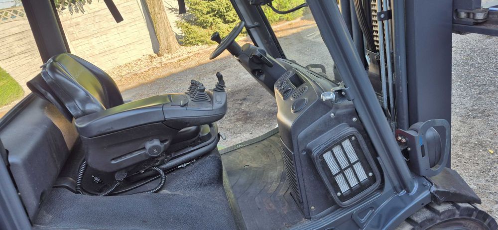 Linde H35D - Rok 11/2019 - Diesel - Triplex 4.70 m. Pozycjoner/przesuw