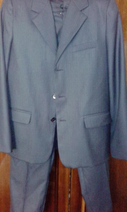 Костюм школьный новый