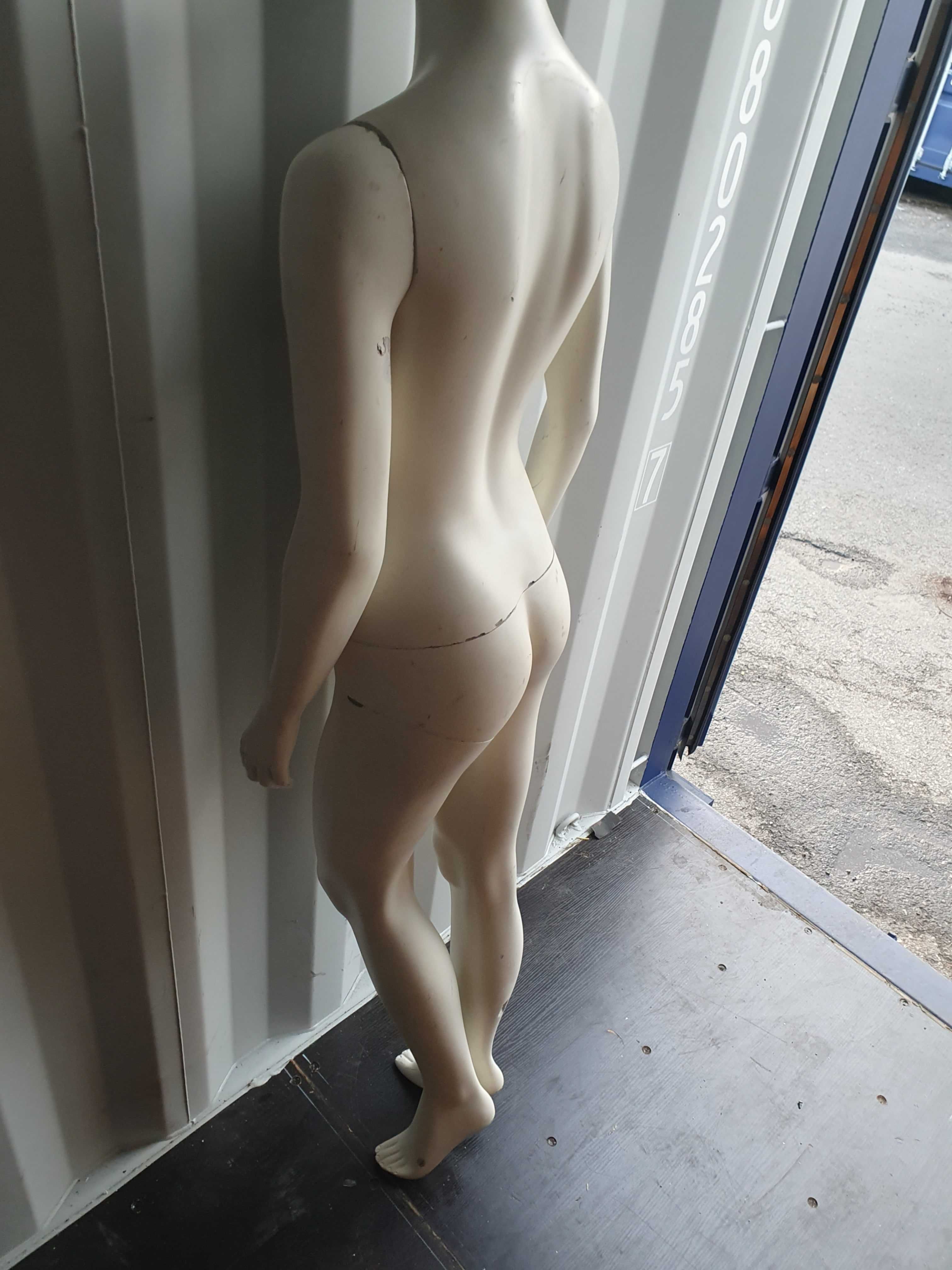 Uzywany Manekin Damski 170 cm w pelni sprawny Stan dobry