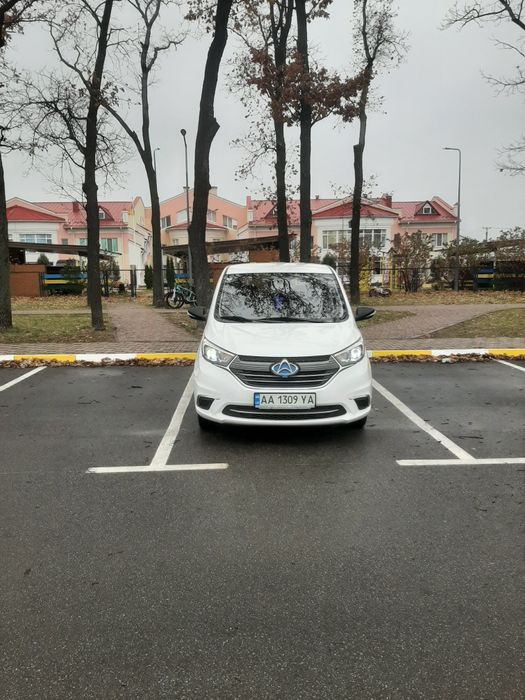 Продається авто Changan Auchan A600EV