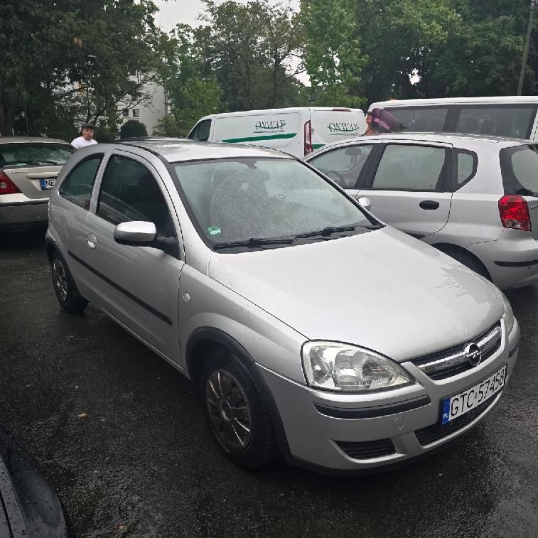 Piekna Corsa 1,2 klima 2004