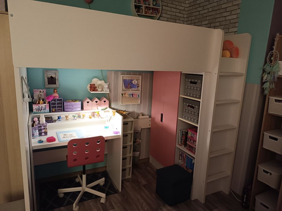 Łóżko na antresoli IKEA Smastad