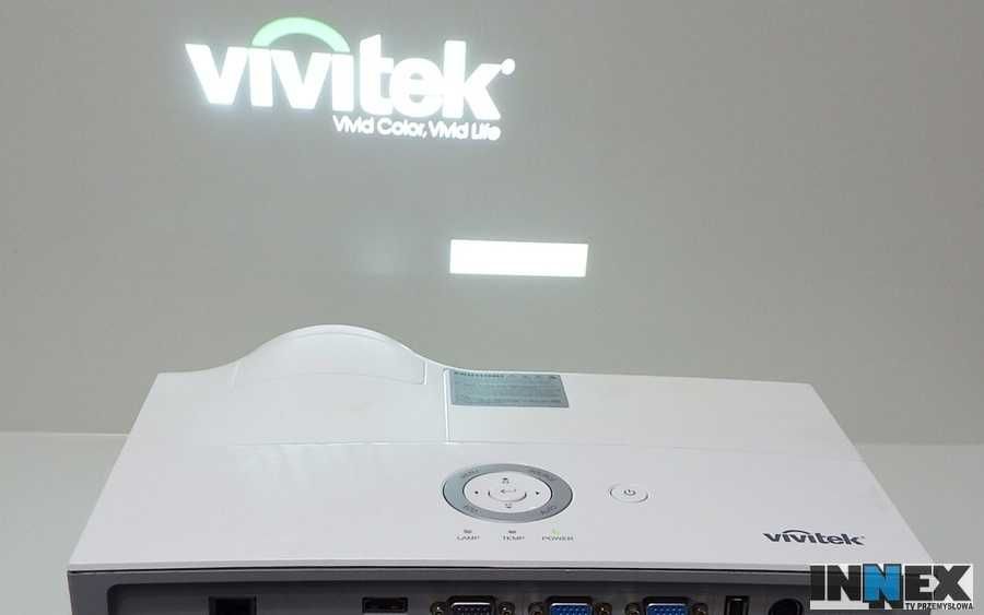 Projektor Vivitek DX881ST