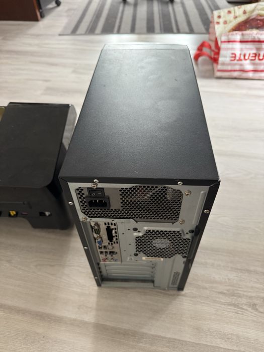 Torre sem disco e sem memoria e impressora