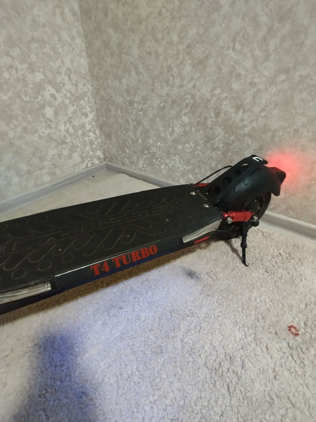 Продам електросамокат Crosser T4 Turbo