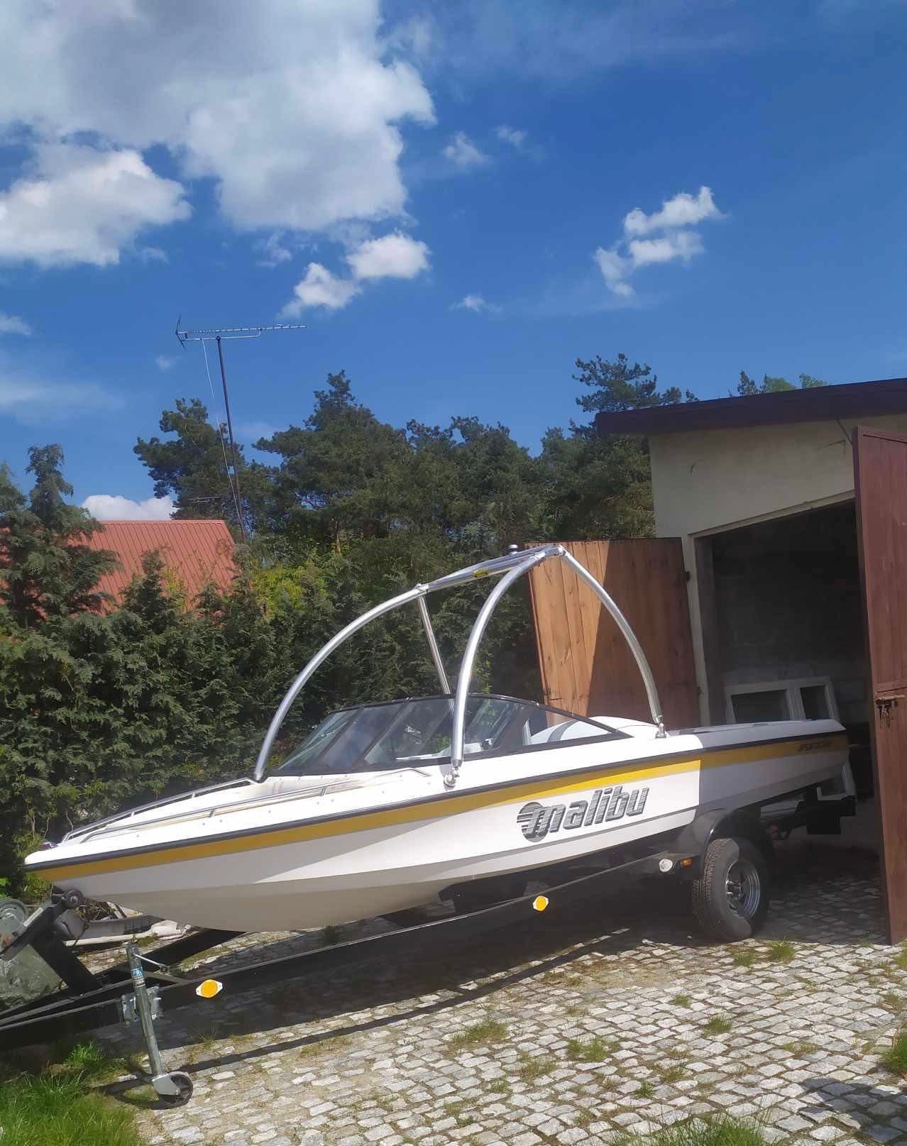 2000 Łòdź Motorowa Malibu