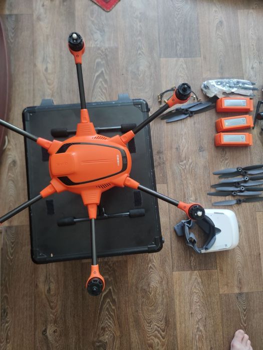 Дрон  YUNEEC H520