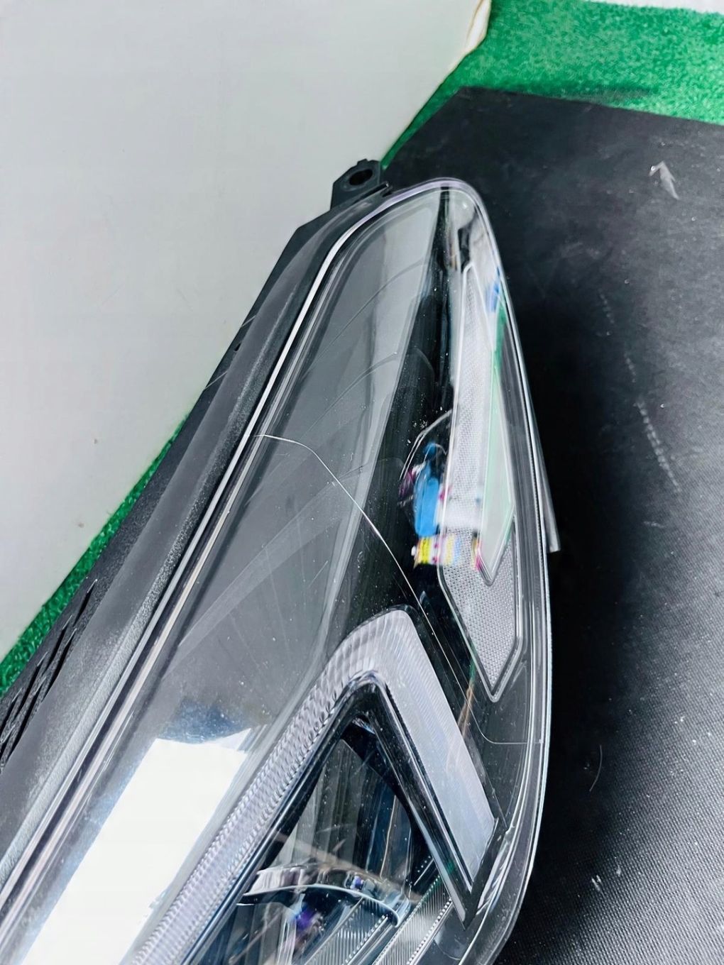 LAMPA LEWA REFLERTOR LEWY HYUNDAI TUCSON FACE LIFT ZWYKŁA HALOHENOWA H7