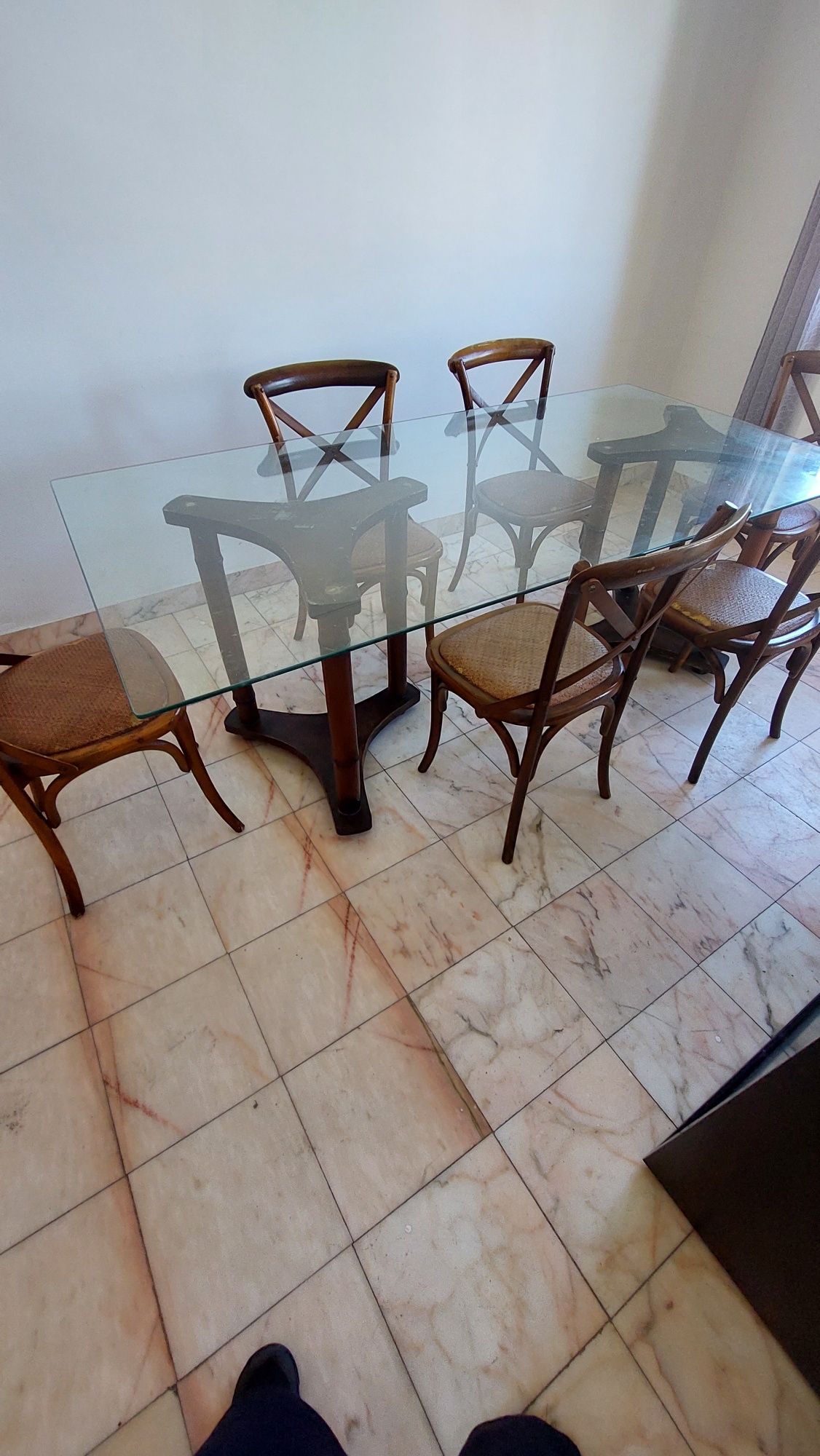 Mesa jantar com tampo vidro + 6 cadeiras