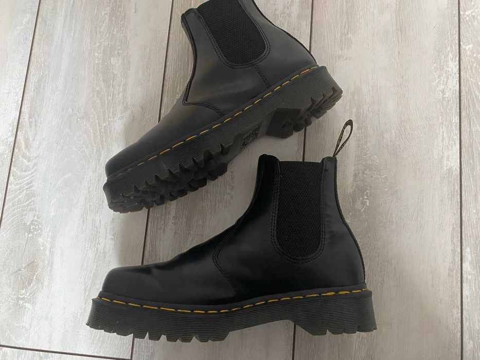 Продам оригінальні Dr. Martens 2976 YS —  Челсі