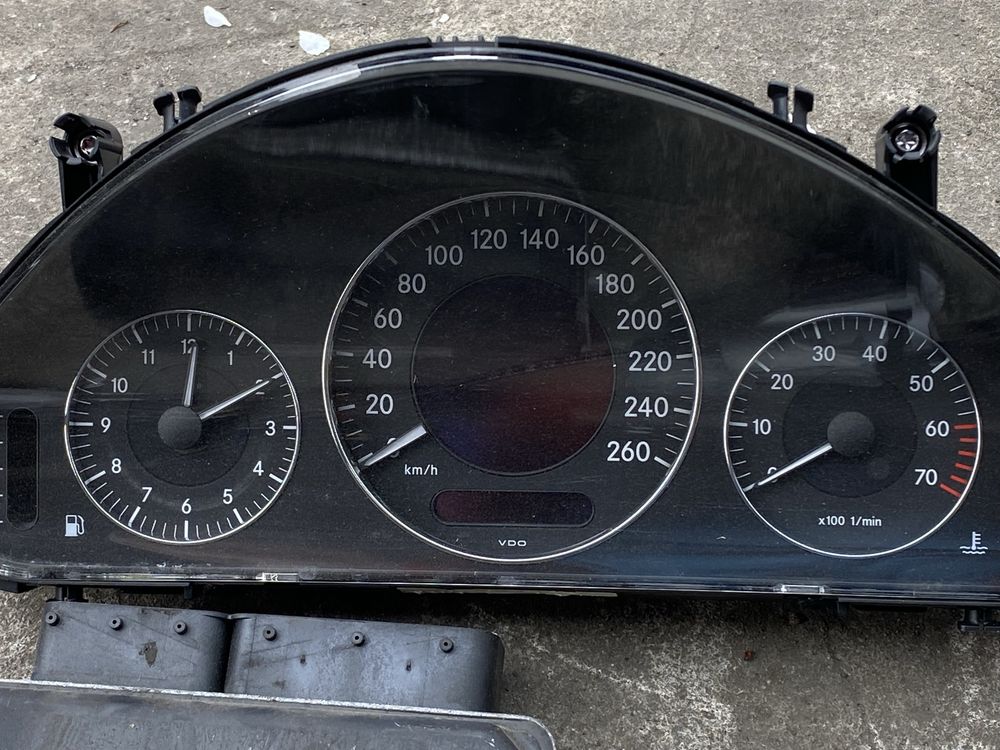 Mercedes E W211 1.8K automat Zestaw Startowy