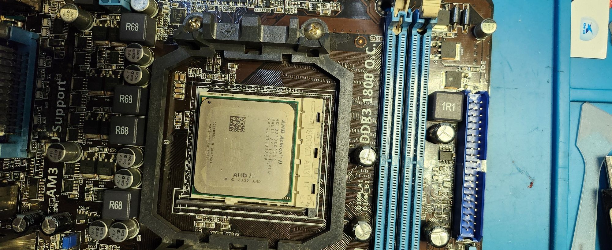 Płyta Główna Asus M4N68T-M LE V2 AMD DDR3 / AM3
