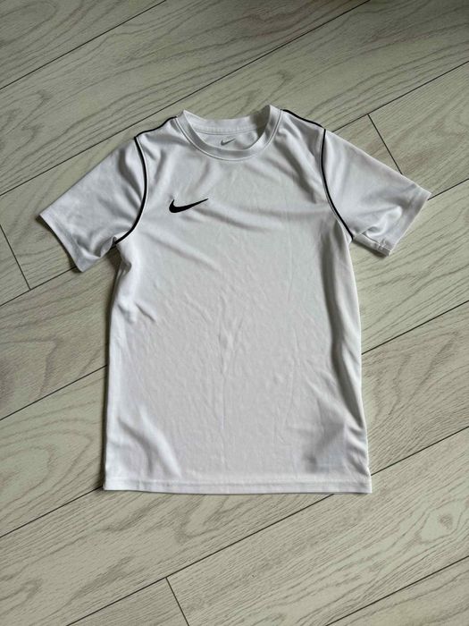 Футбольний костюм Nike Dri-Fit 137-147 см 10-12 років